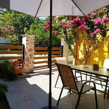 Apartment Sunny Days